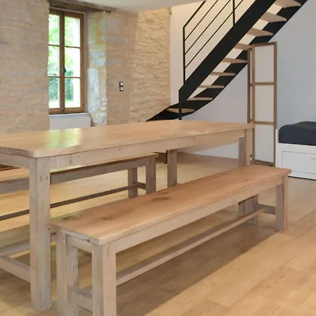 Feriehus 2 Bedroom Cozy In Saint-projet-saillagol *