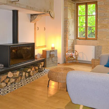 Feriehus 2 Bedroom Cozy In Saint-projet-saillagol Saint-Projet (Tarn-et-Garonne)